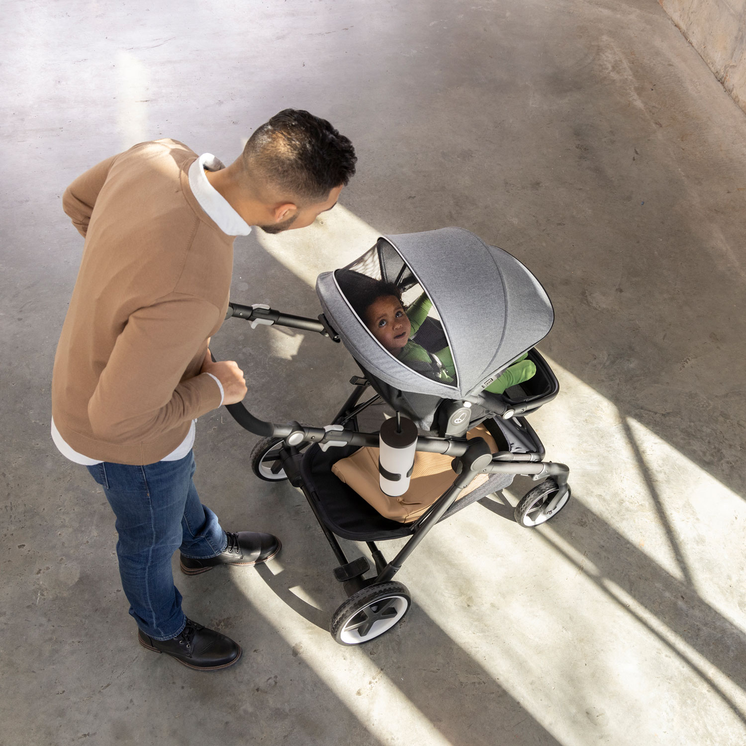 Système de transport modulaire intelligent Gold SensorSafe Pivot Xpan d'Evenflo avec siège d'auto pour bébé LiteMax - Gris lunaire
