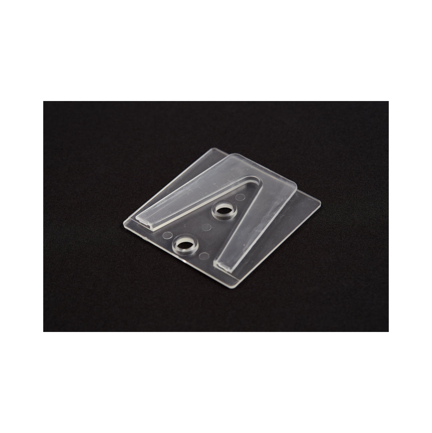 LightingByHHD Parapet Light Clips – 100 Pack – For C9/C7 Bulbs – Use with Shingle Tabs – Flat Roof Mounting, Clear