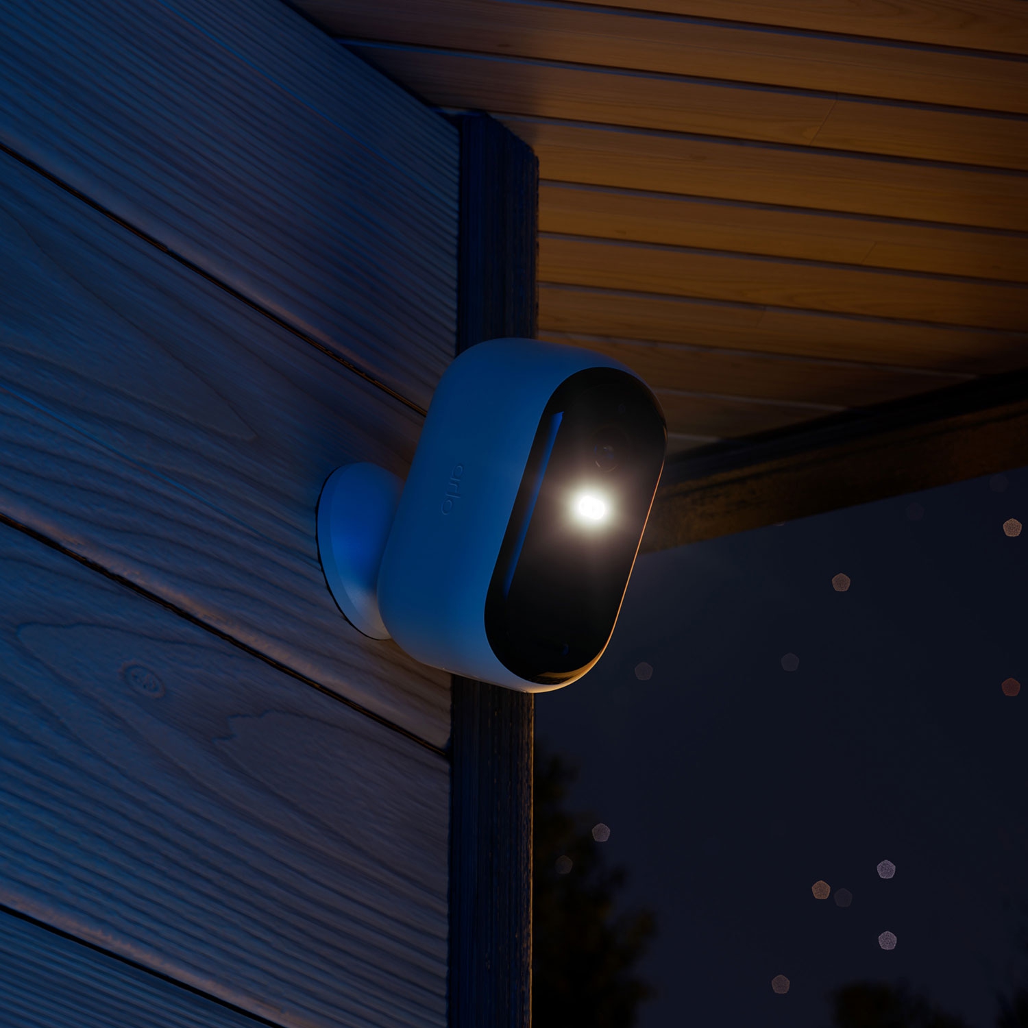 Arlo Essential Wire-Free Indoor/Outdoor 2K Security Camera - White - 2 Pack