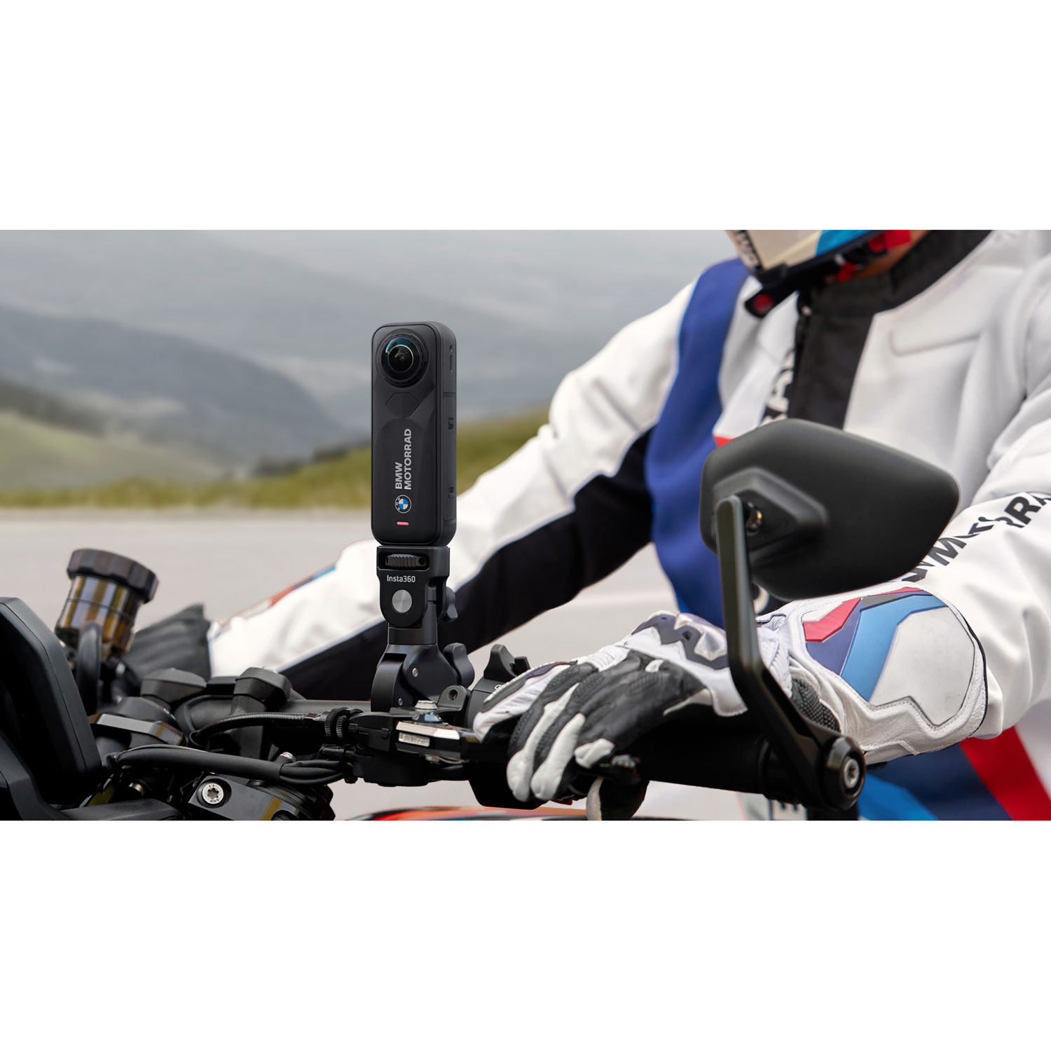 Caméra de sport étanche 8K 360° X5 édition BMW Motorrad d'Insta360 - Anglais