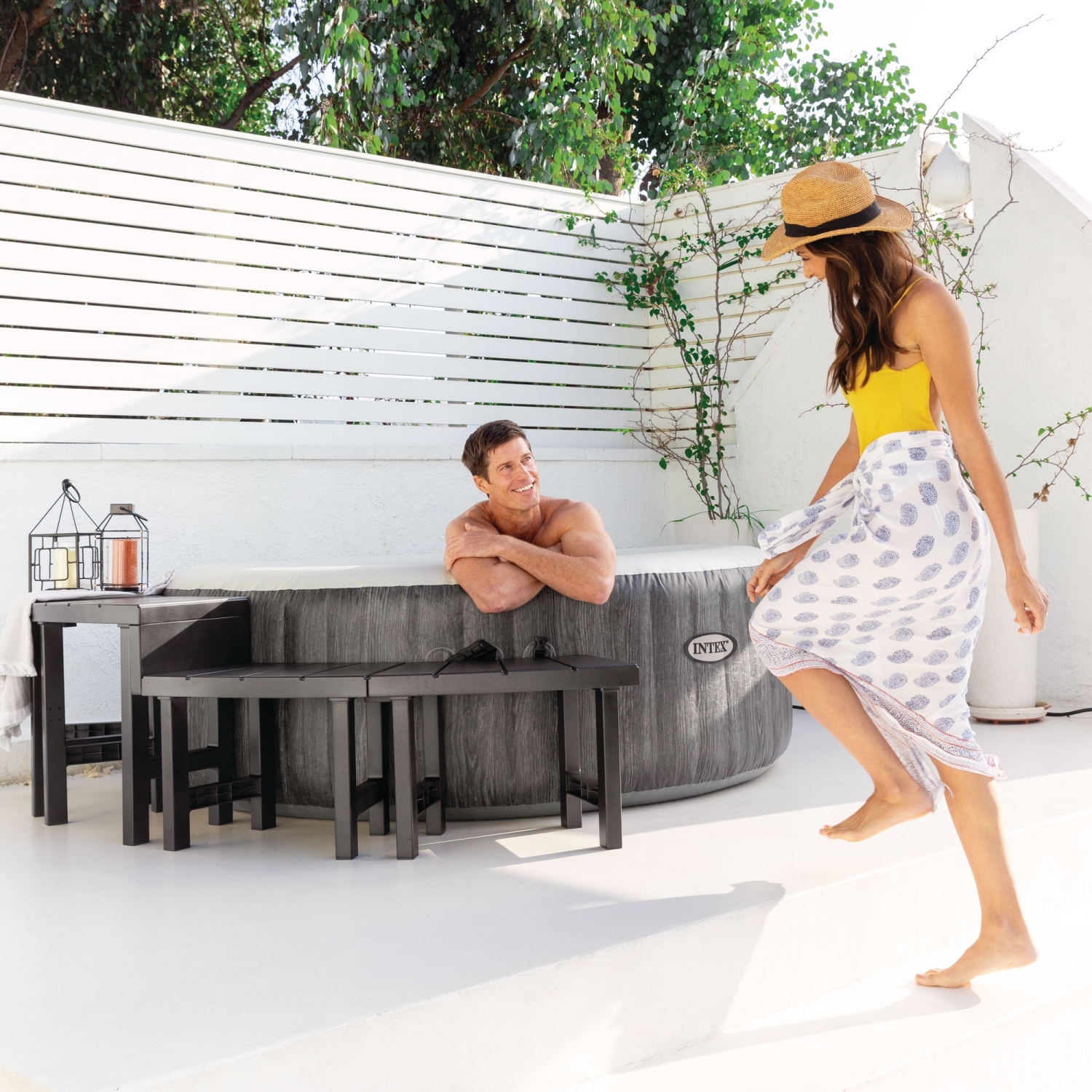 Intex – Ensemble de spa PureSpa Greywood de luxe à 140 jets à bulles avec couvercle, 77 x 28&nbsp;po