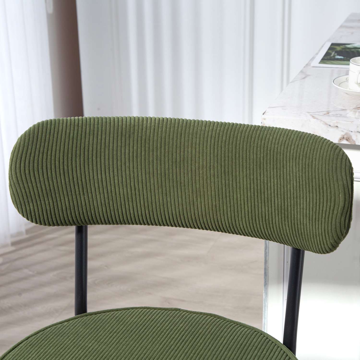 HOMCOM – Ensemble de 2 tabourets de bar de 27 po à hauteur de comptoir avec dossier et repose-pieds, chaises de bar modernes en velours côtelé