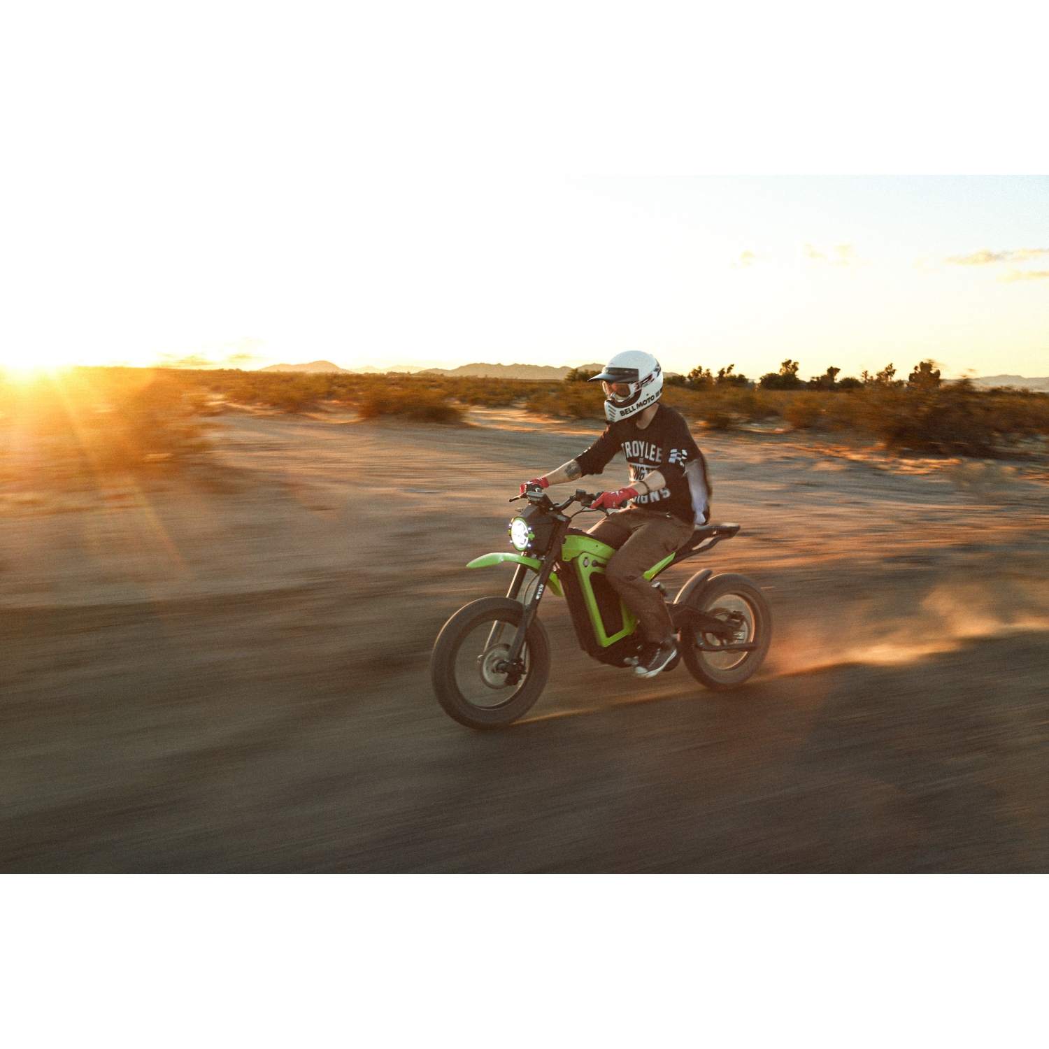 Solar E-Clipse 2.0 Electric Dirt Bike, 95 Kph Top Speed, 10000w Peak Motor, 120 KM Range