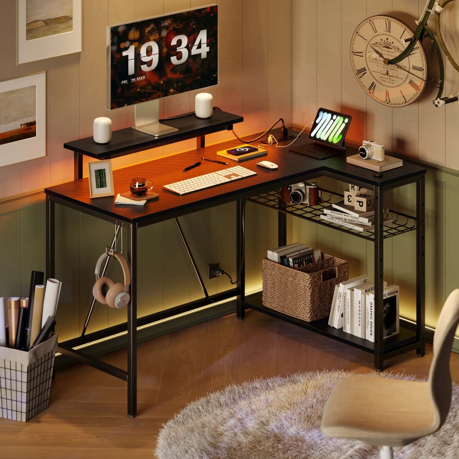 Bureau d'ordinateur en L de 48&nbsp;po avec prise de courant de Bestier, bureau de jeu LED avec support pour moniteur