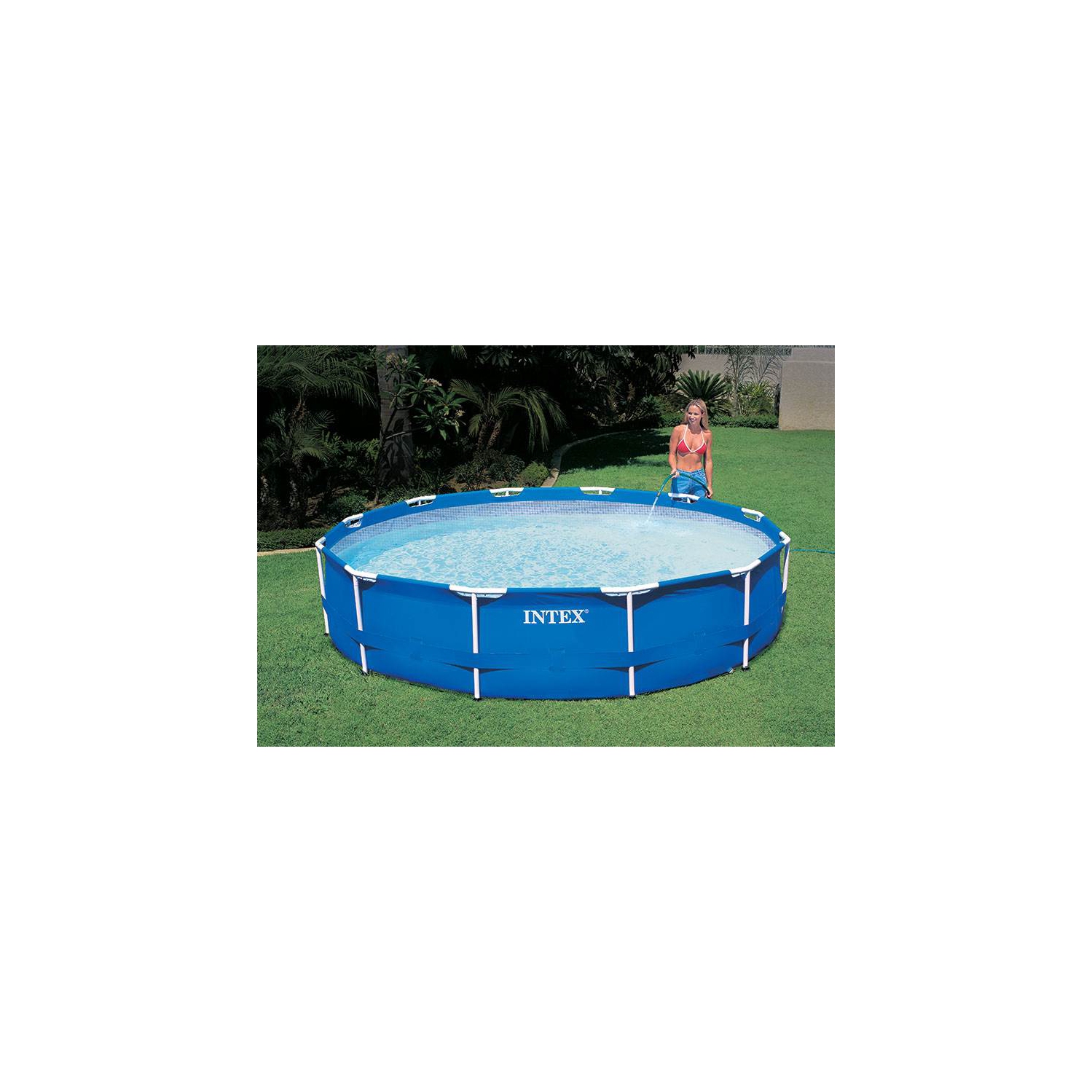 Ensemble de piscine hors terre ronde à cadre en métal 12&nbsp;pi x 30&nbsp;po d'Intex avec pompe