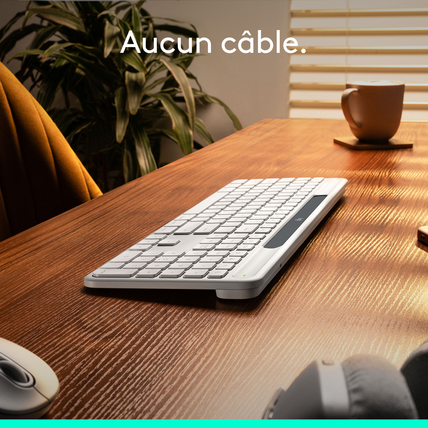 Clavier Bluetooth Signature Slim Solar+ K980 de Logitech pour Mac - Blanc cassé - Anglais - Exclusivité de Best Buy