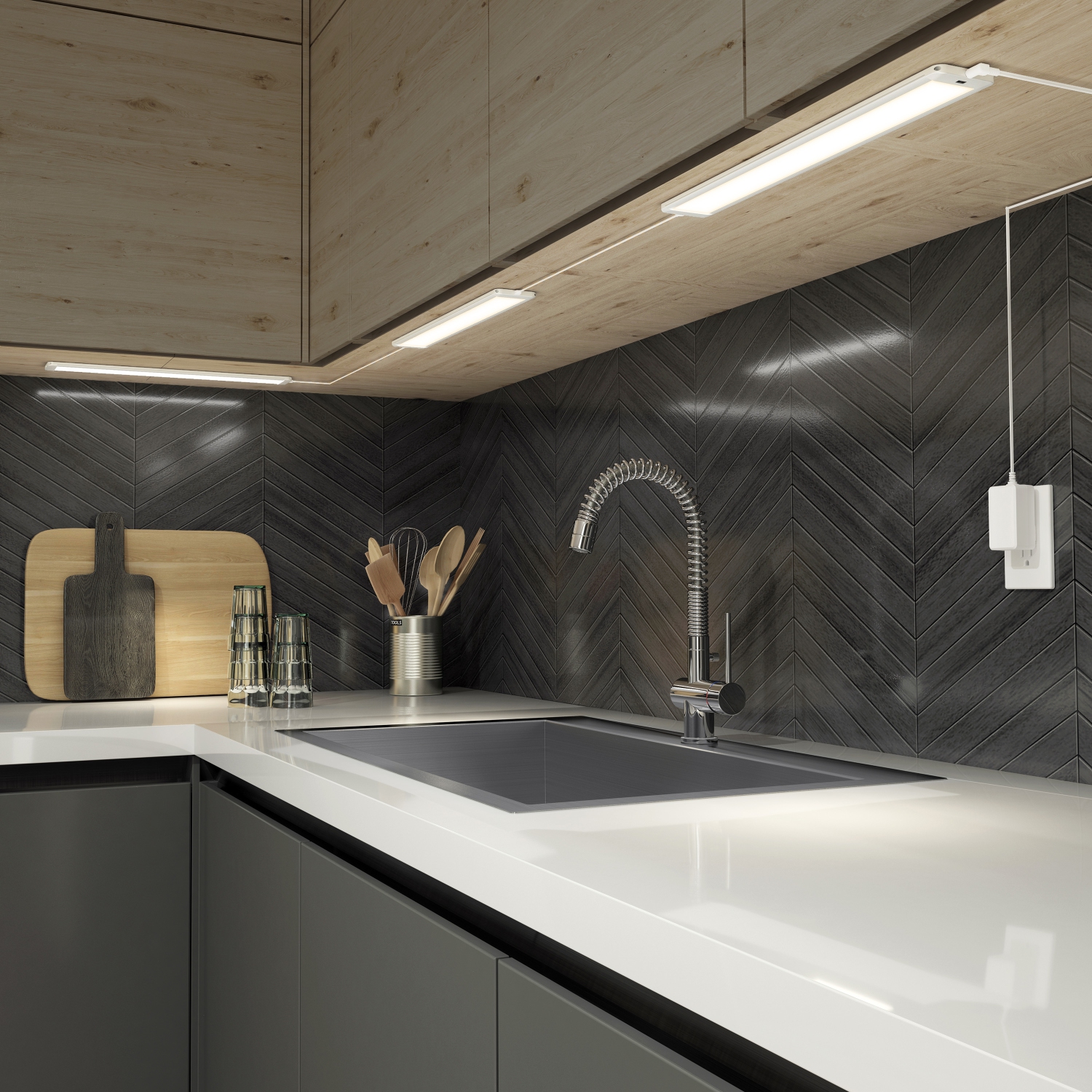 Maestro under cabinet hardwire and plug in 3CCT