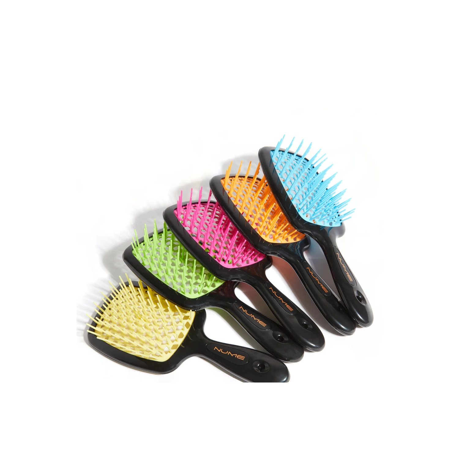 NuMe Scalp Massage Brush