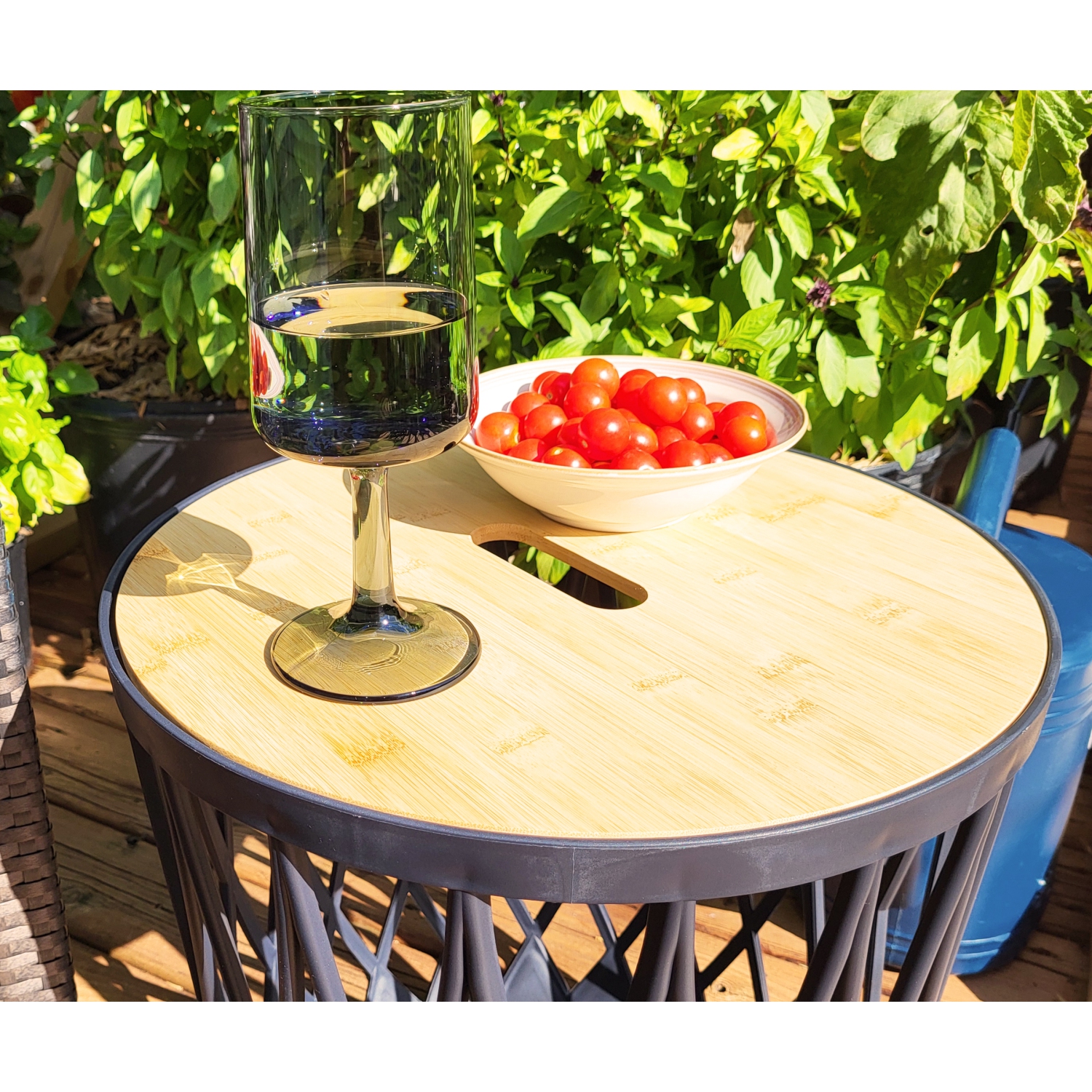 Table avec panier de rangement Timballa de PRISP - Table basse ronde, table d'appoint, table de bout avec couvercle en bambou, pour le salon, la