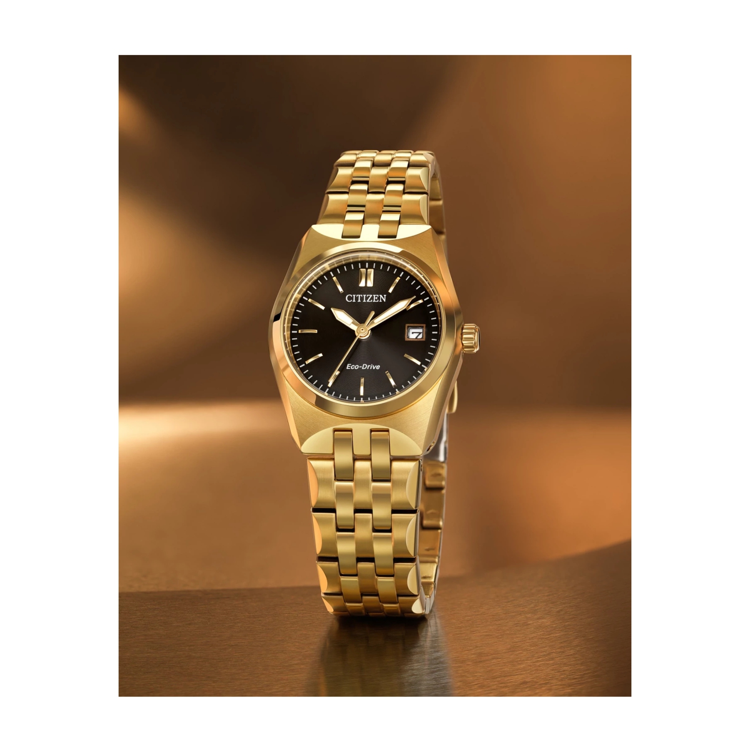 Montre pour femmes Corso Eco-Drive 27&nbsp;mm de Citizen avec boîtier et bracelet en acier inoxydable doré et cadran noir