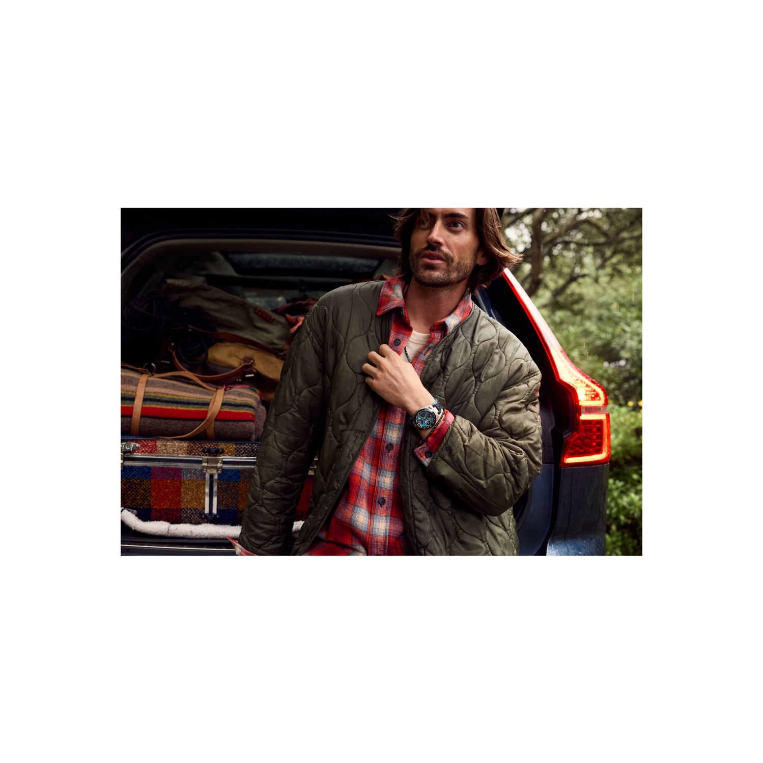 Montre homme Eco-Drive Promaster Tsuno Chrono Racer édition limitée 44,5 mm boîtier inox argenté bracelet cuir noir cadran bleu Citizen