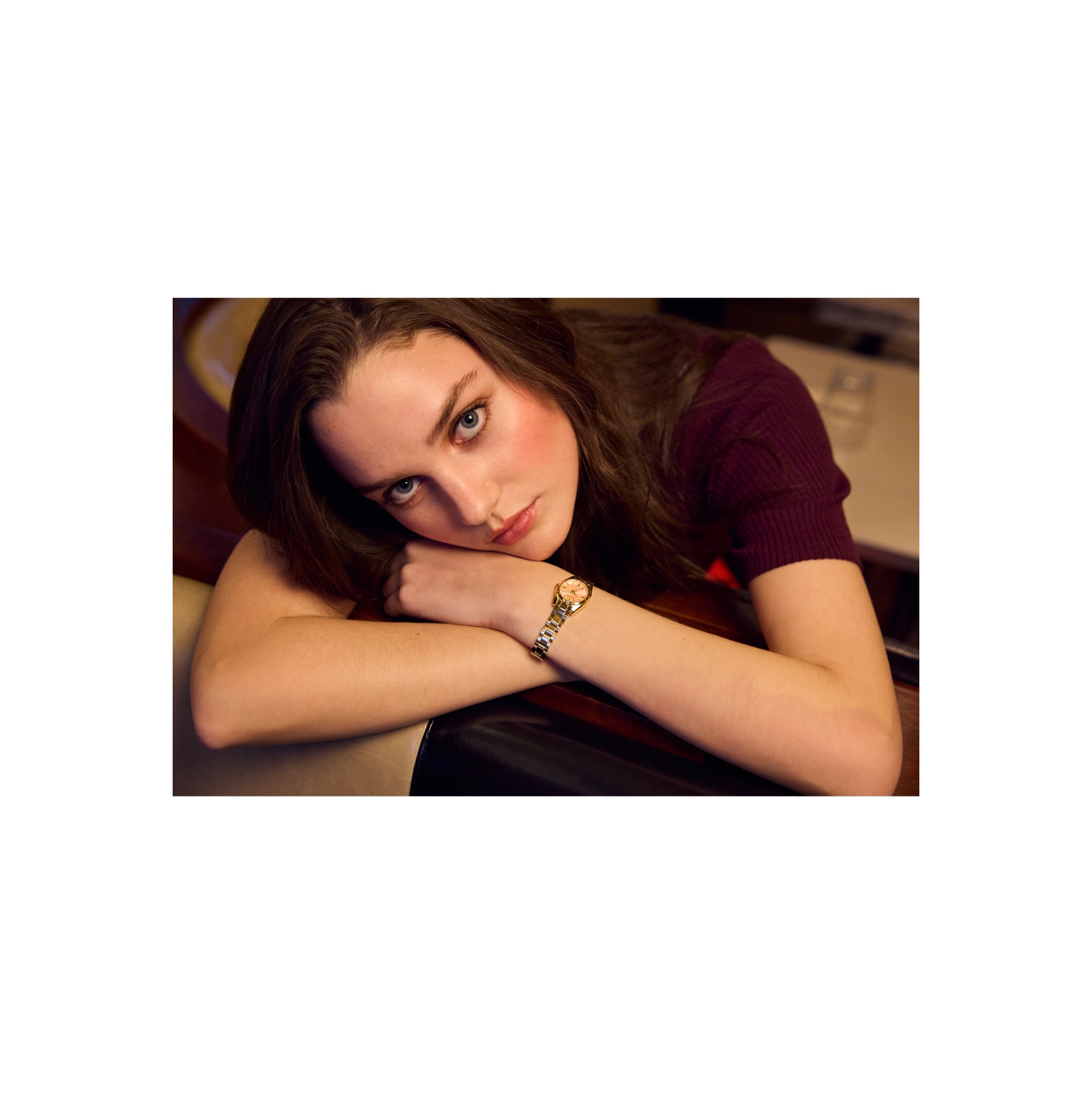 Montre à quartz pour femmes Surveyor 22,7&nbsp;mm de Bulova avec boîtier et bracelet en acier inoxydable doré et cadran rose