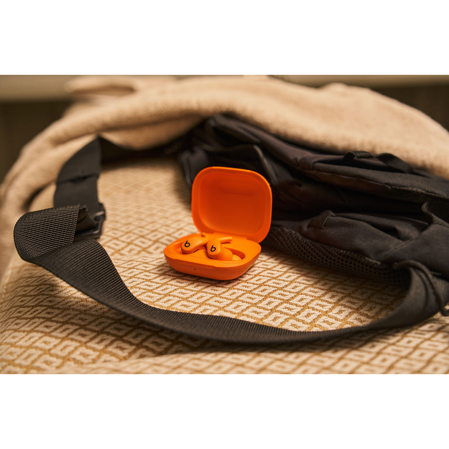 Écouteurs boutons 100 % sans fil à suppression du bruit Powerbeats Fit de Beats by Dr. Dre - Orange étincelle