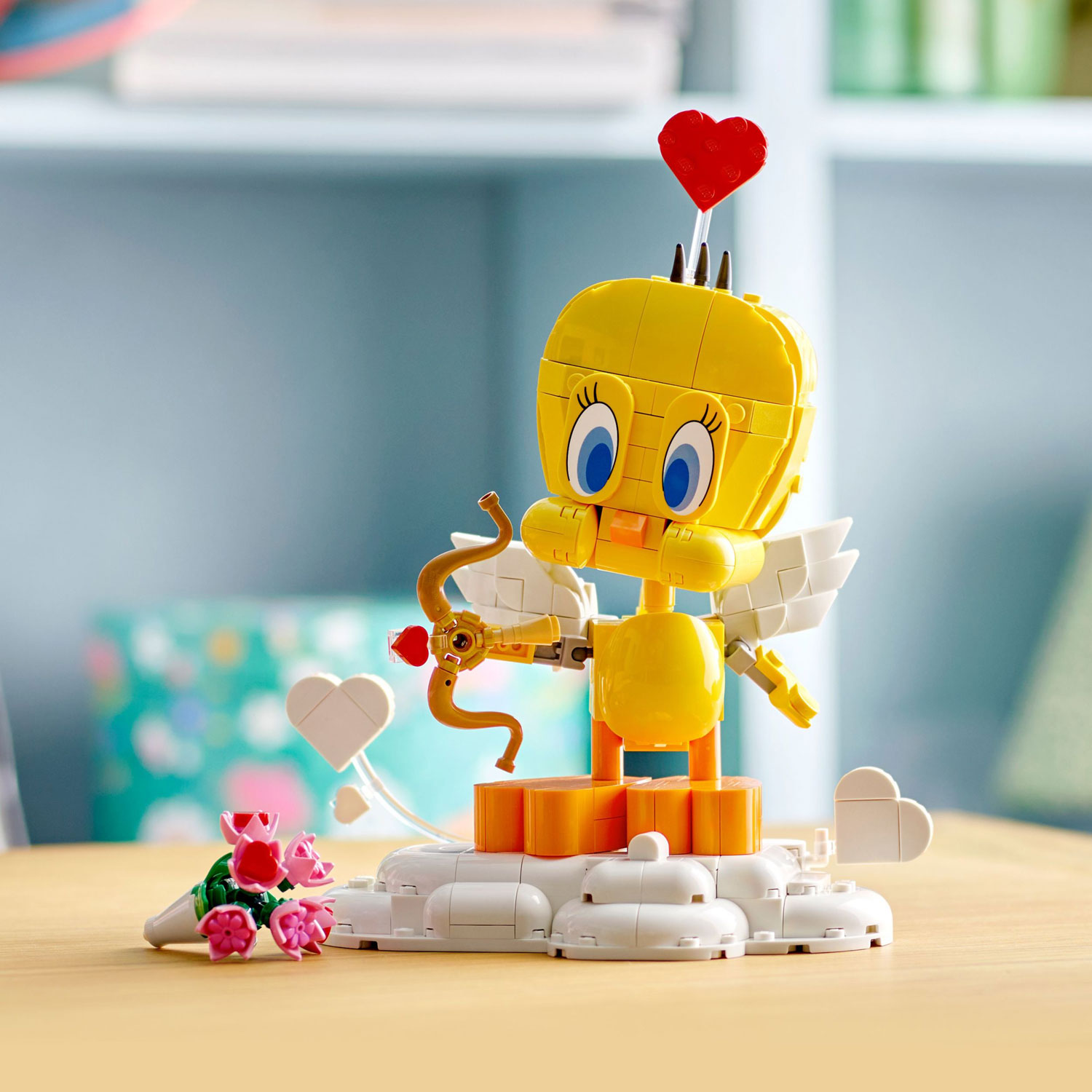LEGO Iconic: Sweetheart Tweety Bird - 412 Pieces