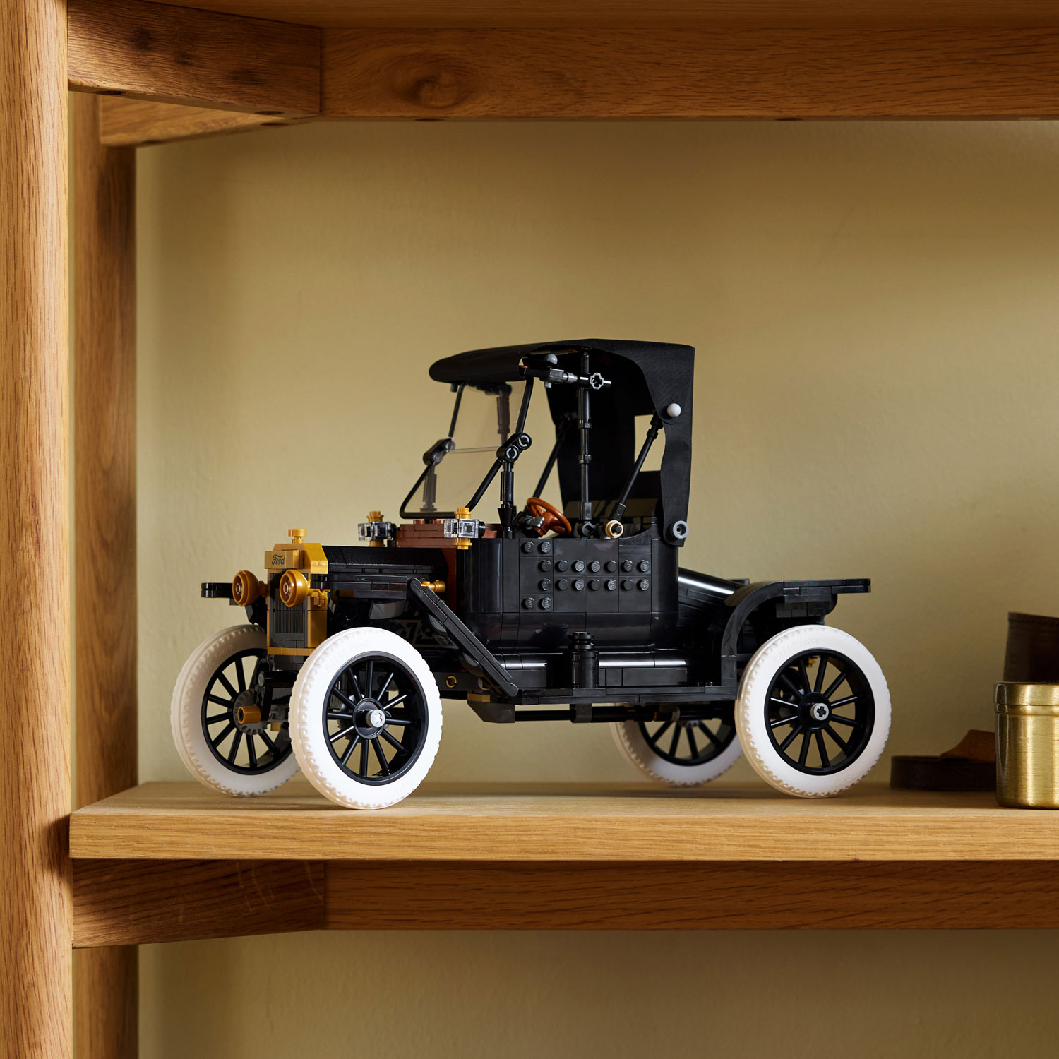 LEGO Icons: Ford Model T - 1060 Pieces