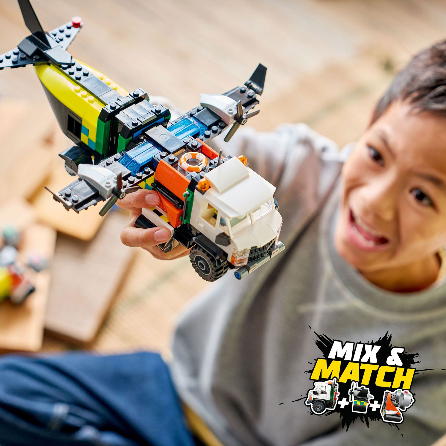 LEGO City Great Vehicles : Avion, camion d'assistance et aéroglisseur à combiner - 990 pièces