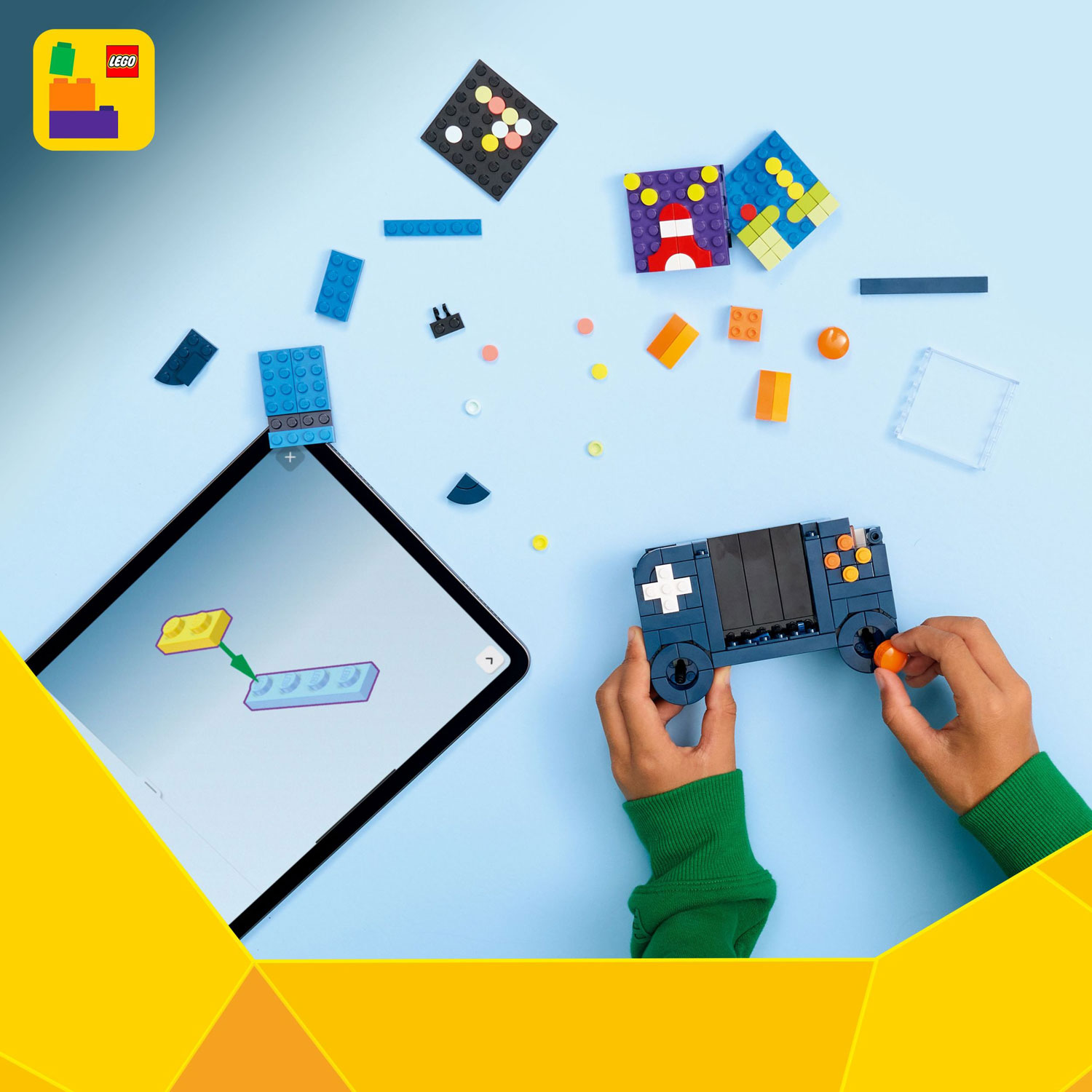 LEGO Creator : trois-en-un La console de jeu rétro - 268 pièces