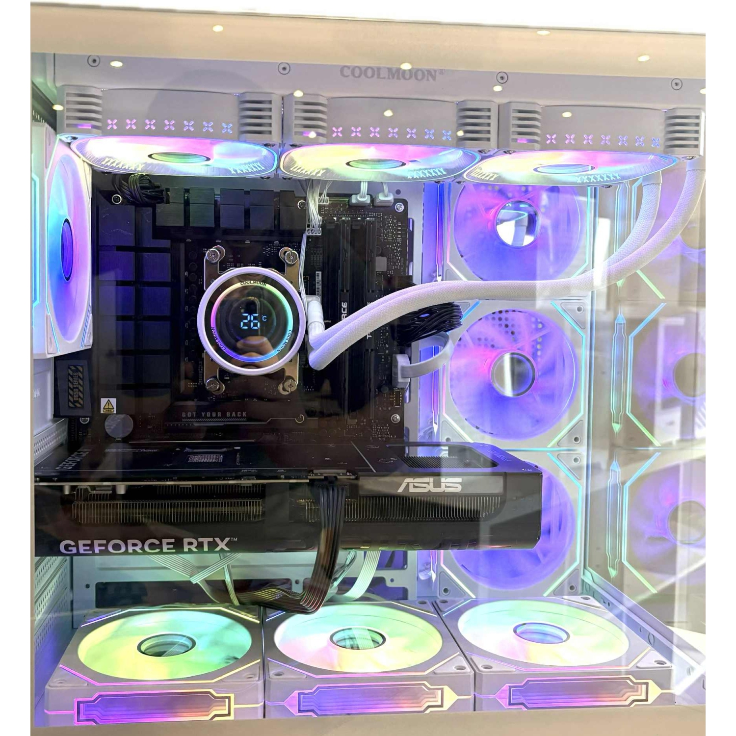 Ordinateur de jeu PcTech&nbsp;: Ryzen 7 9800X3D d'AMD avec mémoire DDR5 de 32 Go, mémoire vive NVIDIA RTX 5070 Ti, 1&nbsp;To disque SSD M.2 NVMe de