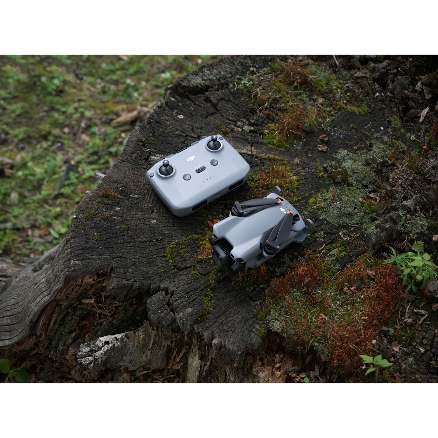 Quadricoptère Mini 5 Pro de DJI avec télécommande - Gris