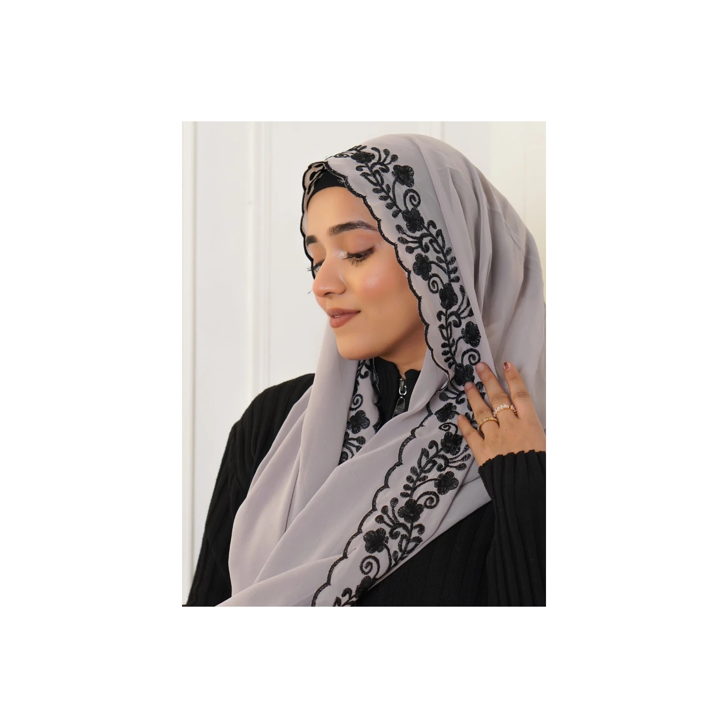 Brodery Lace Chiffon Hijabs pour femme Vine Heavy Pearl Industry Edge Long Scarf Light Scarf châle Shawl Turban Ramadan