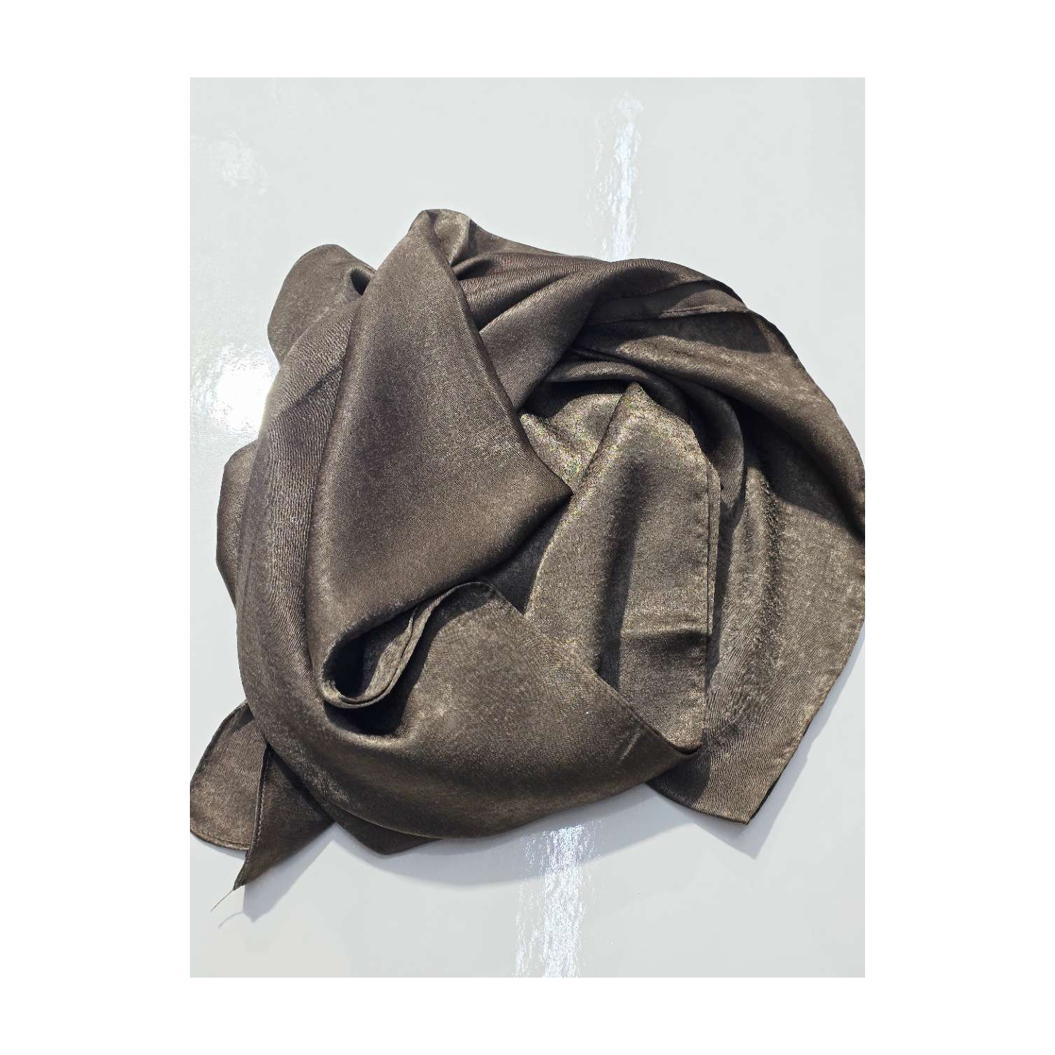 Tissu en mousseline à crêpe satinée pour femmes Écharpe couleur lustre pure lin hollandais châle Femme élégante Hijab Mujer doux Schal Mujer Boufanda