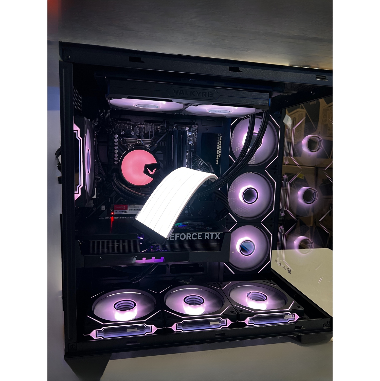 TECHBYTES Hades | Custom Gaming PC| RTX 5060ti 8GB | Ryzen 7 7700, 3.98 GH,z 5.3 GHz Turbo | DDR5 32GB Ram 6000MHz| 1TB NVMeSSD | | Wi-Fi | Win 11