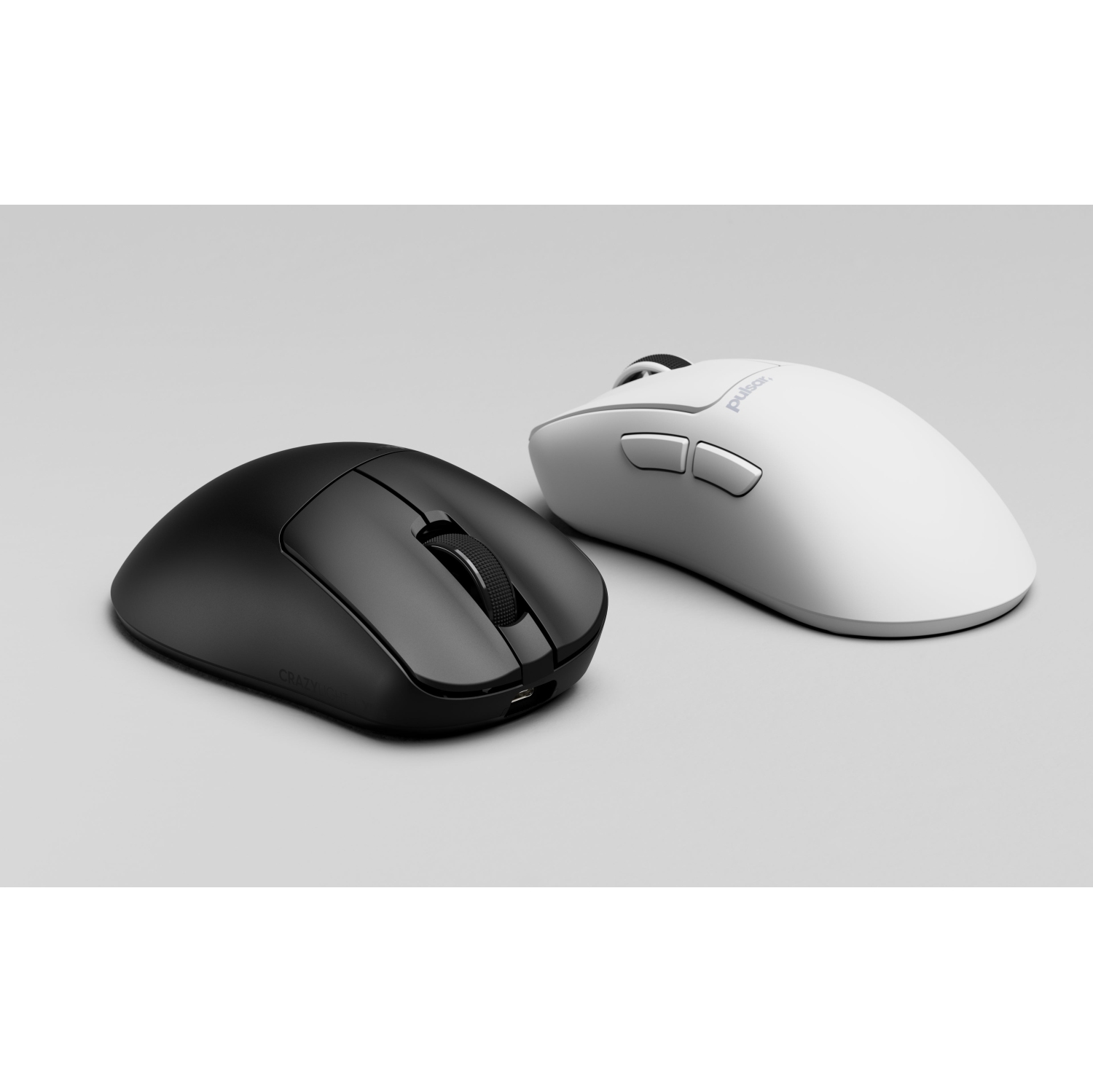 Mini souris de jeu sans fil de taille Xlite CRAZYLIGHT de Pulsar Gaming - Ultraléger 41&nbsp;g, clé électronique 8K incluse, blanc Uyuni