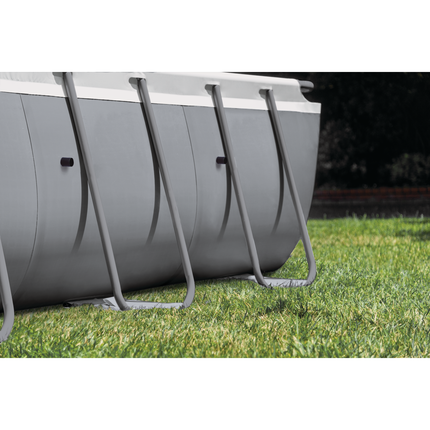 Ensemble de piscine rectangulaire Ultra XTR de 32 pi x 16 pi x 52&nbsp;po d'Intex