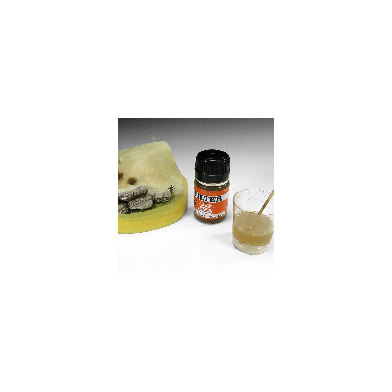 AK Interactive - 375&nbsp;ml d'eau de résine Nouveau