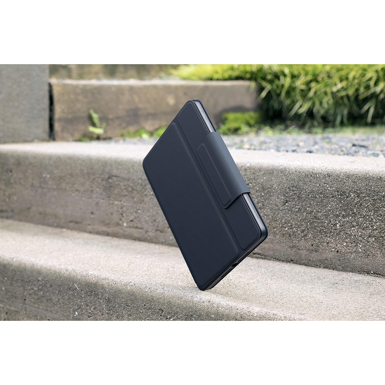Remis à neuf - Étui-clavier Rugged Combo 3 de Logitech pour iPad avec connecteur intelligent (7ᵉ, 8ᵉ et 9ᵉ Génération) pour l'éducation - Bleu