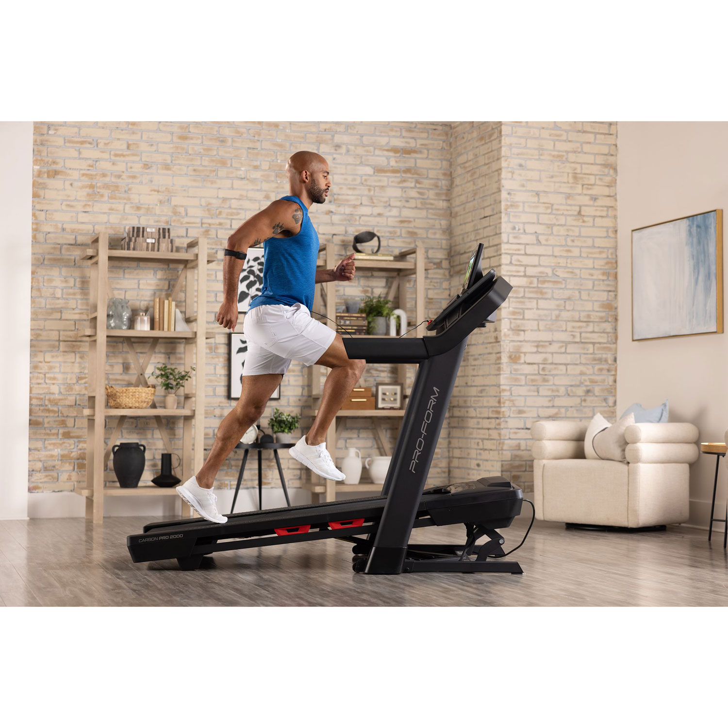 Tapis roulant Carbon Pro 2000 de ProForm avec écran tactile HD de 10 po