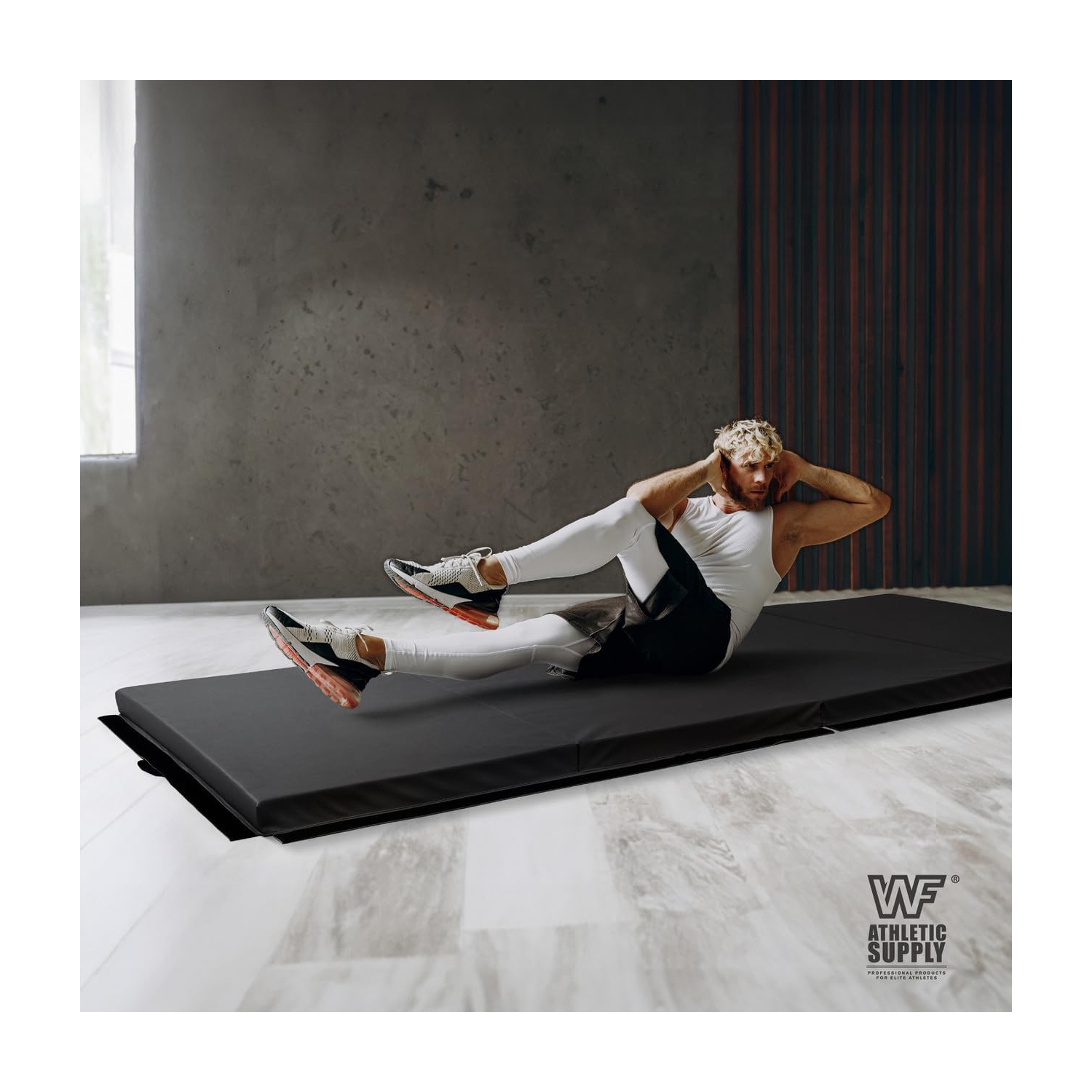 Tapis d'exercice pliable de 10 x 4 pi 4 avec poignées de transport de CAPHAUS