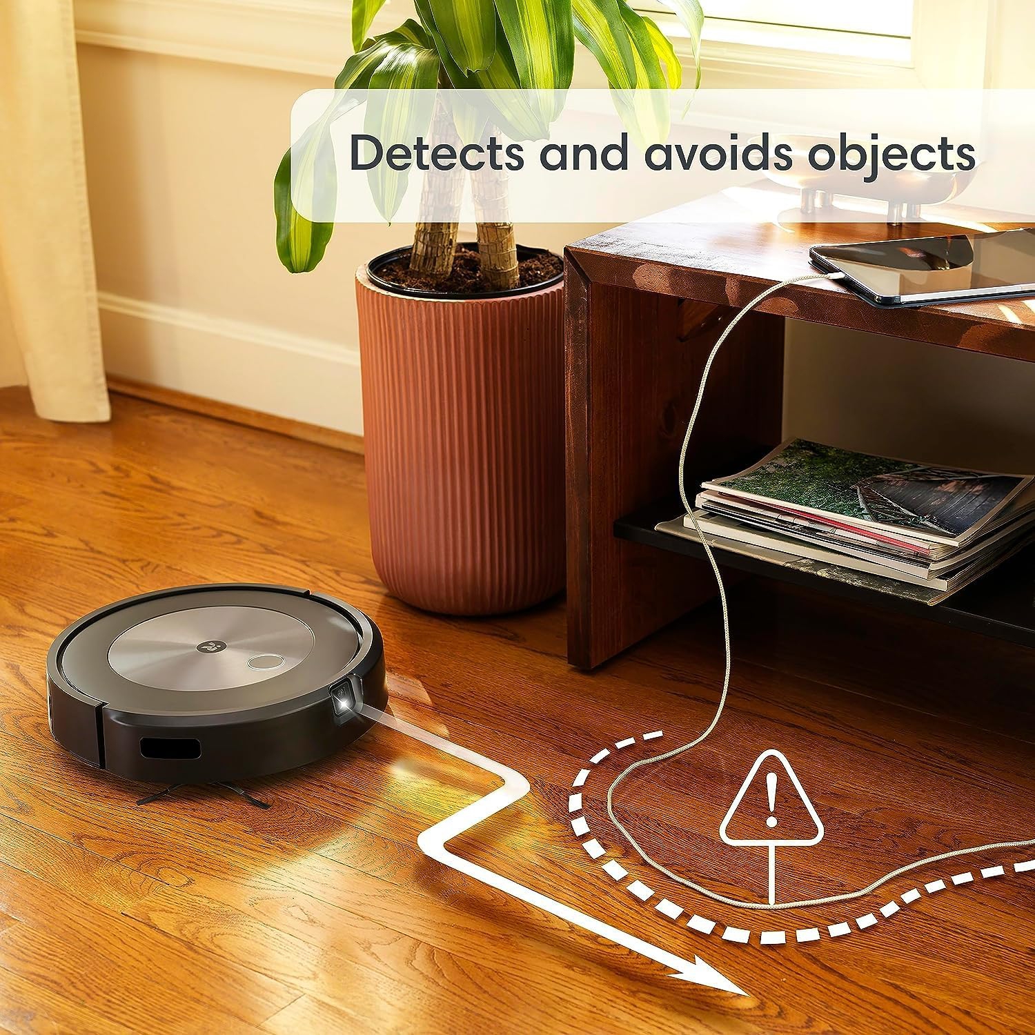 Aspirateur robot et vadrouille à vidage automatique Roomba Combo j5+ d'iRobot – Identifie et évite les obstacles
