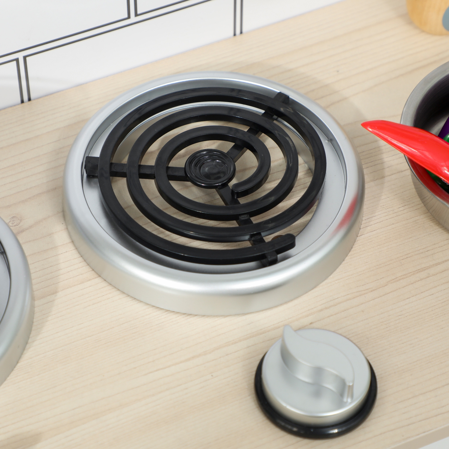 Ensemble de cuisine Play Kitchen for Kids de Qaba avec bouton de commande, horloge intégrée, laveuse, four à micro-ondes et support à serviettes,