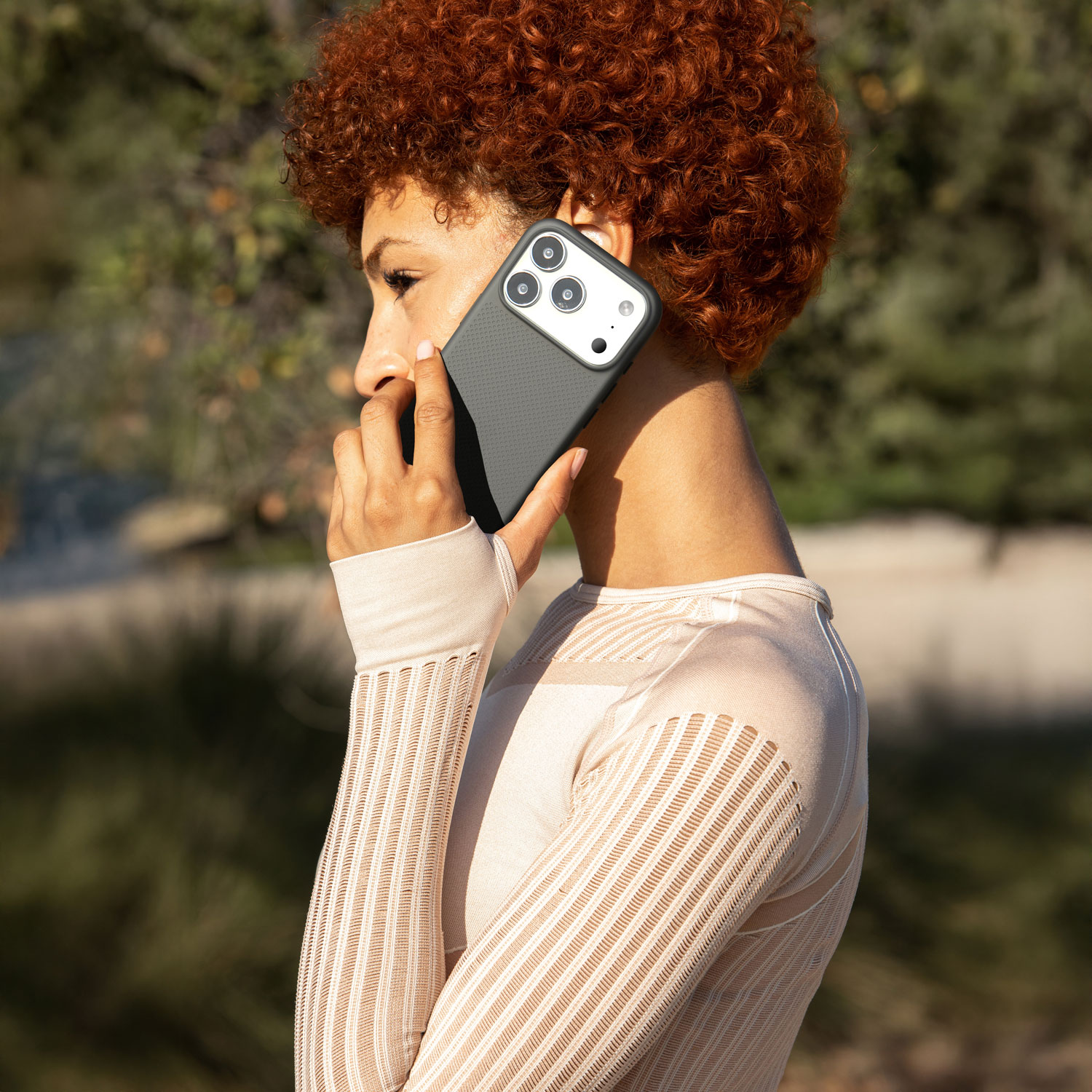 Incase Designs Aire Fitted Soft Shell Case with MagSafe for iPhone 17 Pro - Black