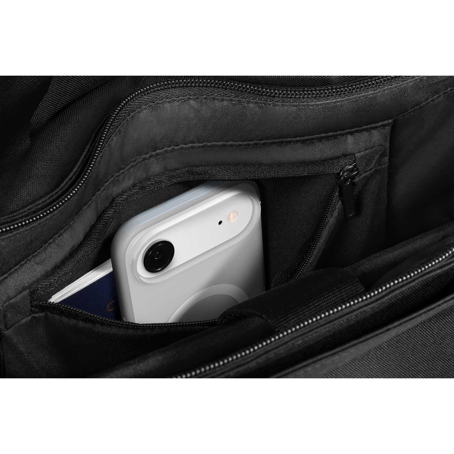 Incase Designs Slim Fitted Hard Shell Case with MagSafe for iPhone Air - Clear