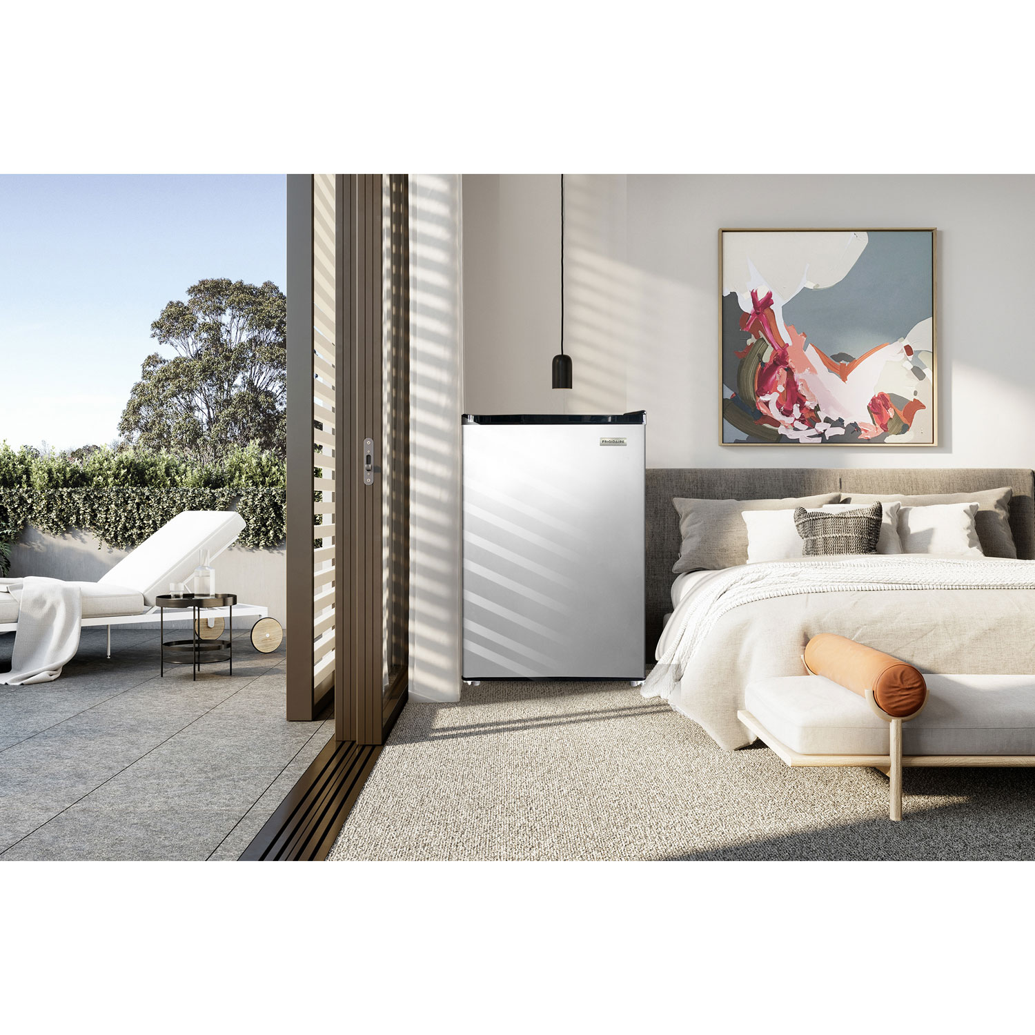 Frigidaire 4.6 Cu. Ft. Freestanding Bar Fridge - Stainless Steel