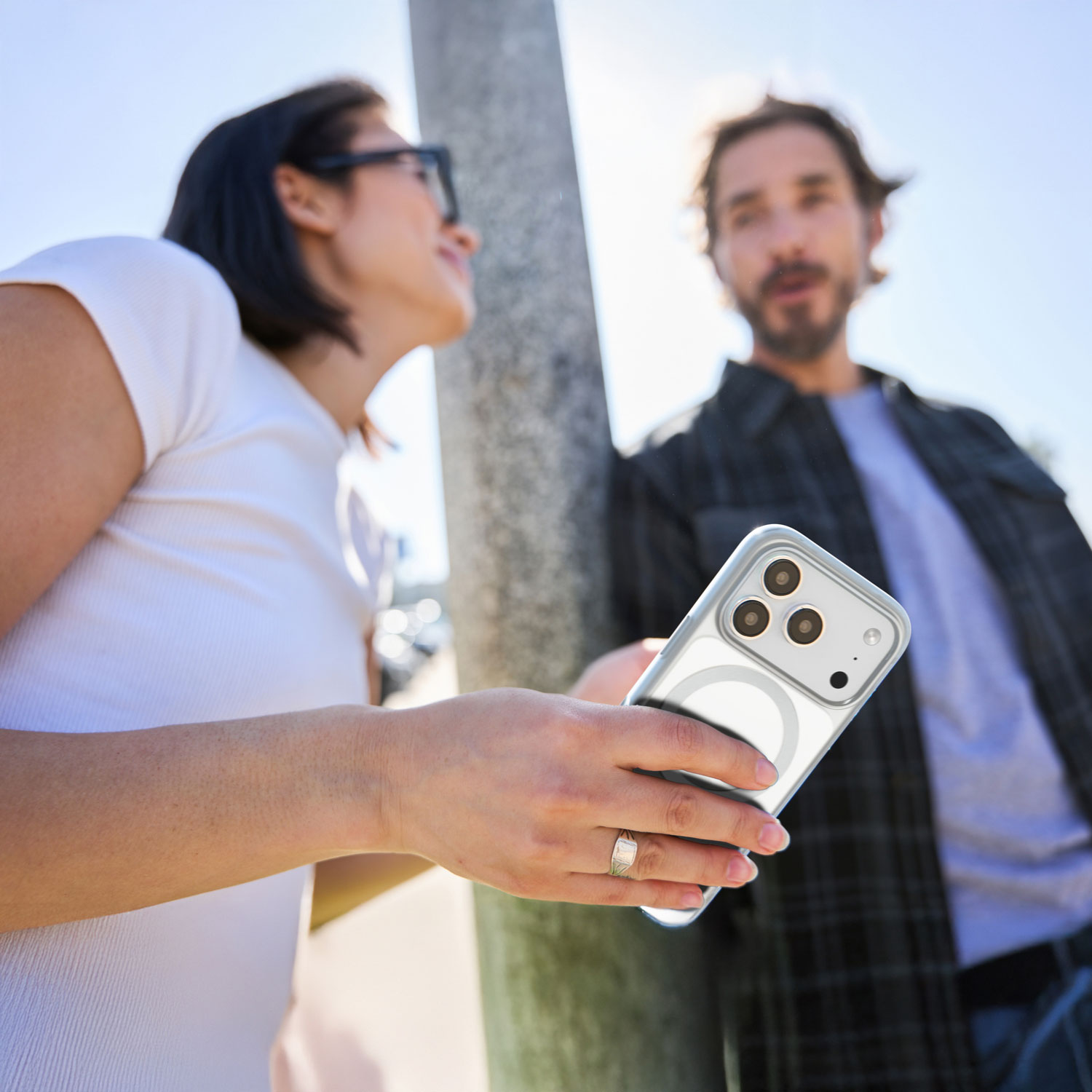 Incase Designs Fitted Hard Shell Case with MagSafe for iPhone 17 Pro - Clear