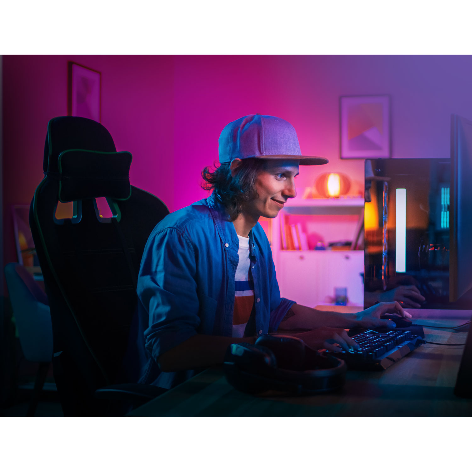 Support pour deux moniteurs de jeu de 21 à 45 po de One For All - Noir