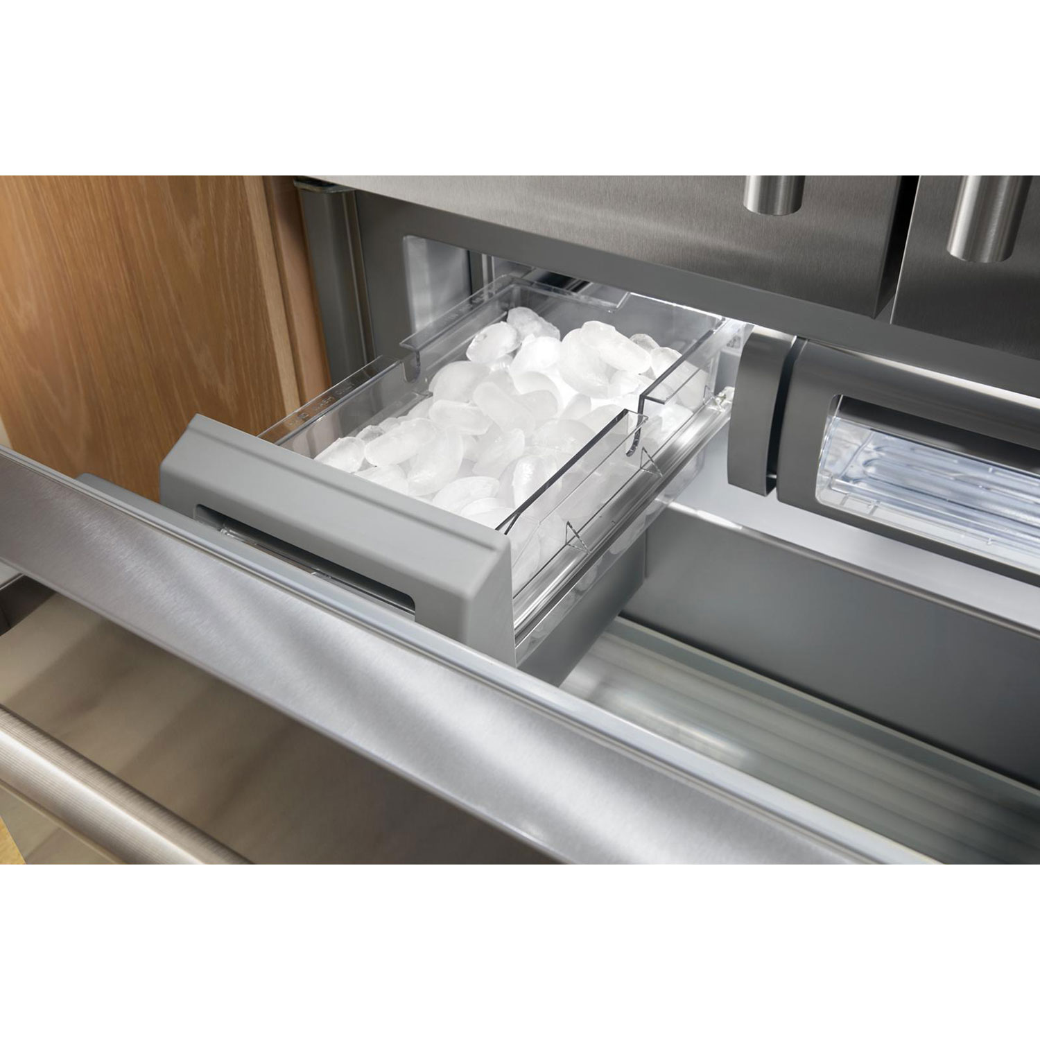 Réfrigérateur à deux portes 24,2 pi³ 42 po de KitchenAid - Acier inoxydable avec fini PrintShield