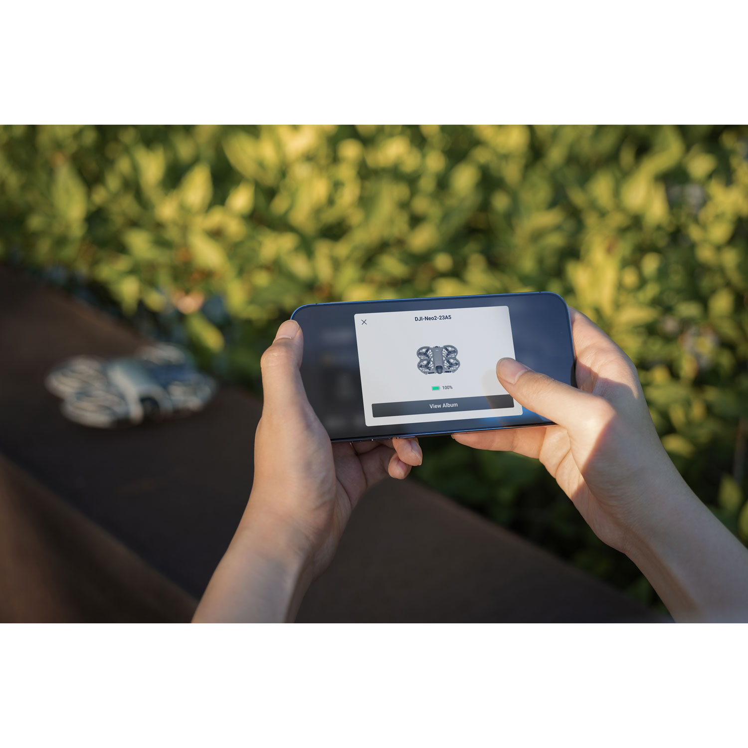 Ensemble Fly More avec quadricoptère Neo 2 de DJI avec caméra et manette