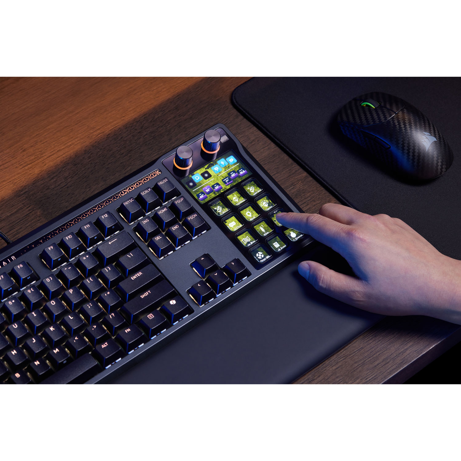 Clavier de jeu mécanique rétroéclairé à commutateurs linéaires mécaniques prélubrifiés MLX Pulse Galleon 100 SD de Corsair avec boutons Stream Deck