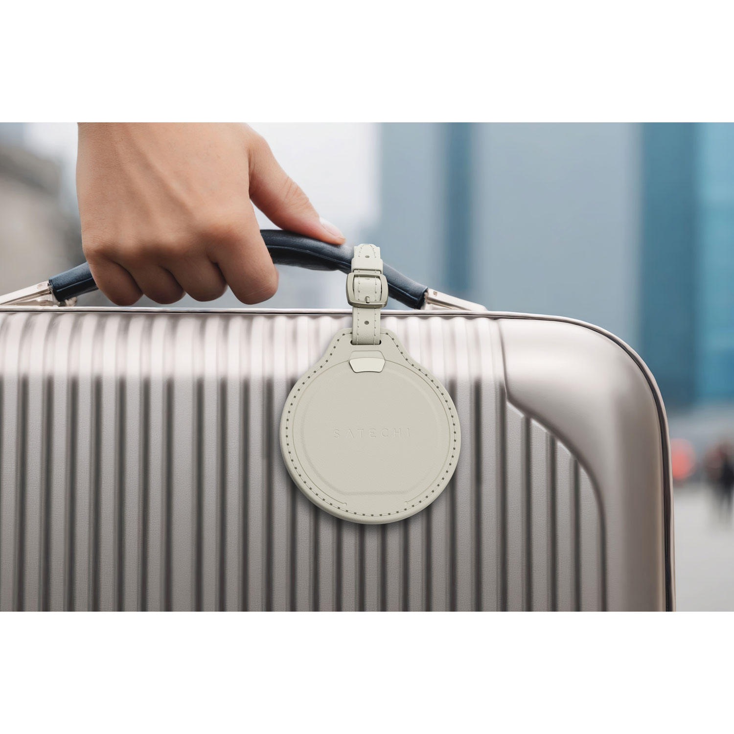Dispositif de repérage de valise Bluetooth en cuir végétalien FindAll de Satechi - Sable