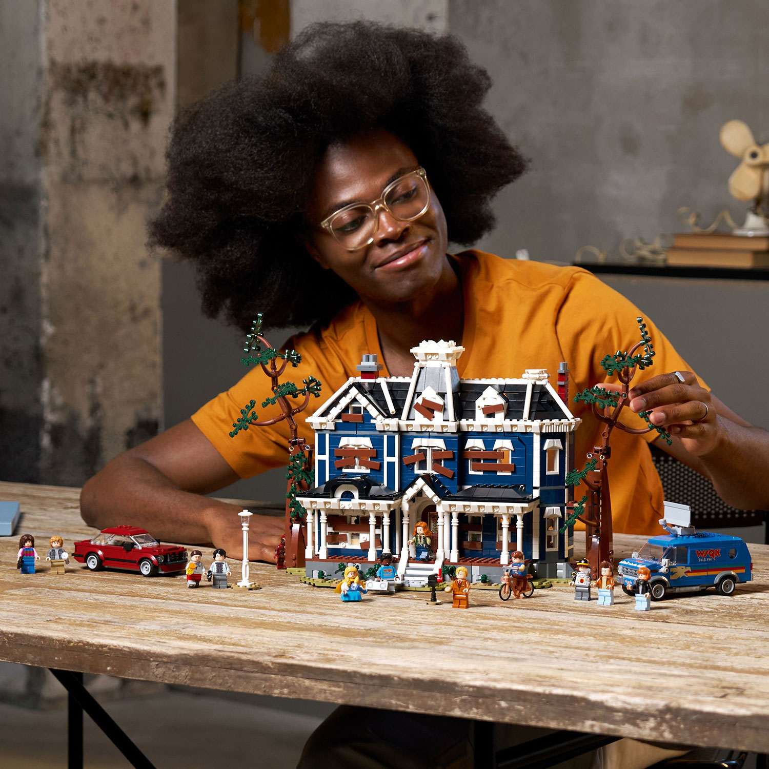 LEGO Icons Stranger Things : La maison des Creel - 2593 pièces