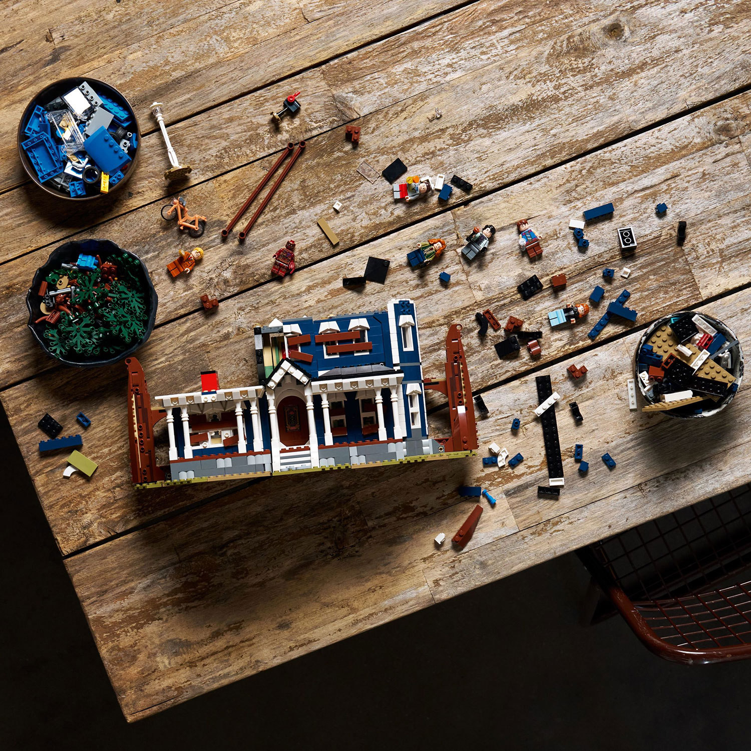 LEGO Icons Stranger Things : La maison des Creel - 2593 pièces