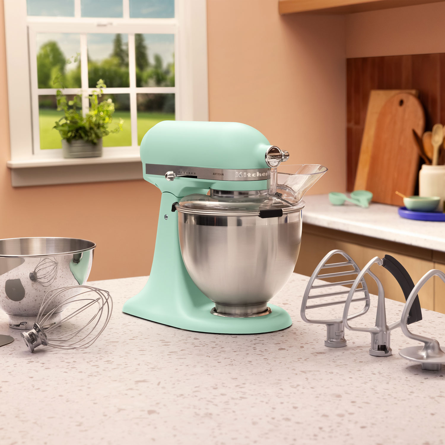 KitchenAid Artisan Tilt-Head Stand Mixer w/ Accessory Pack -5Qt-325-Watt- Spearmint - Colour of the Year - Exclusive Retail Partner
