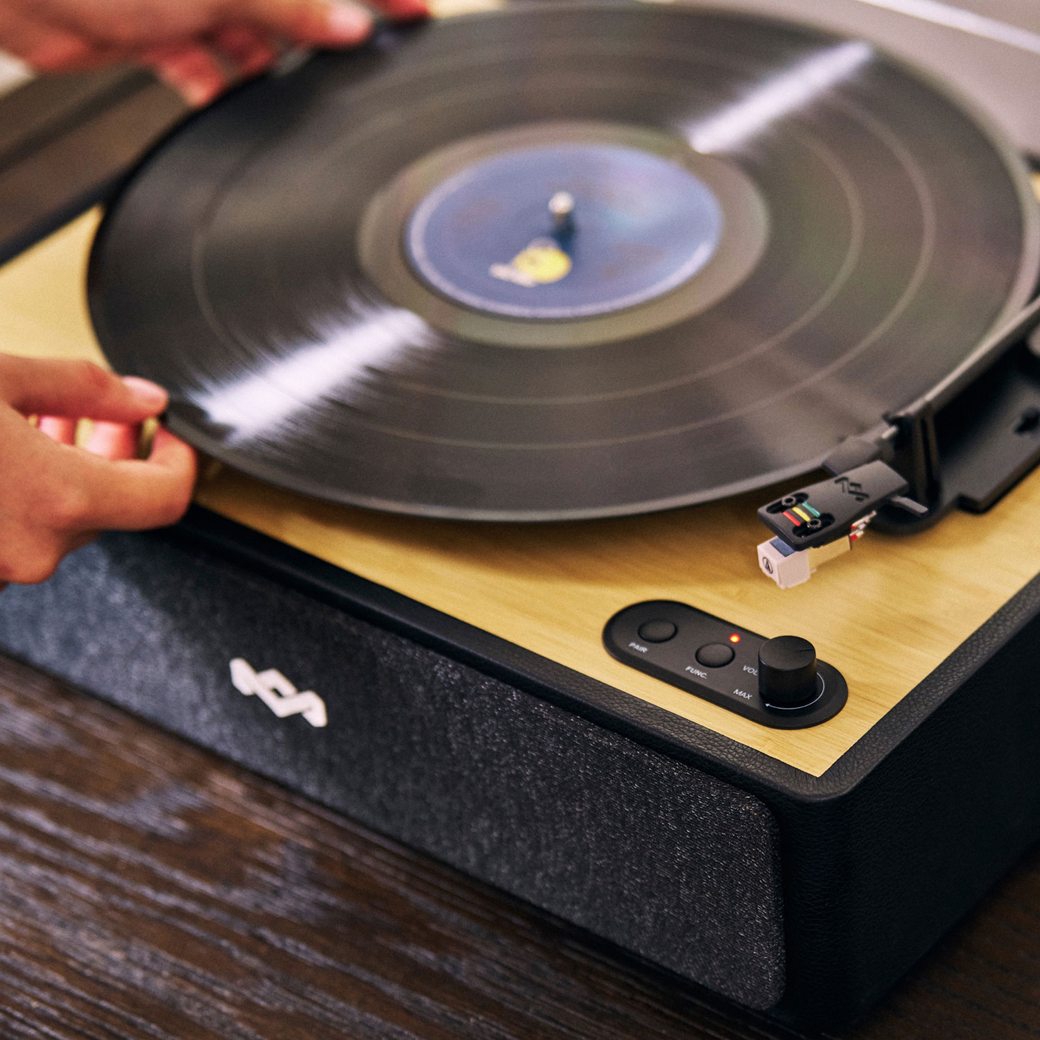 House Of Marley Rise Up Bluetooth Turntable