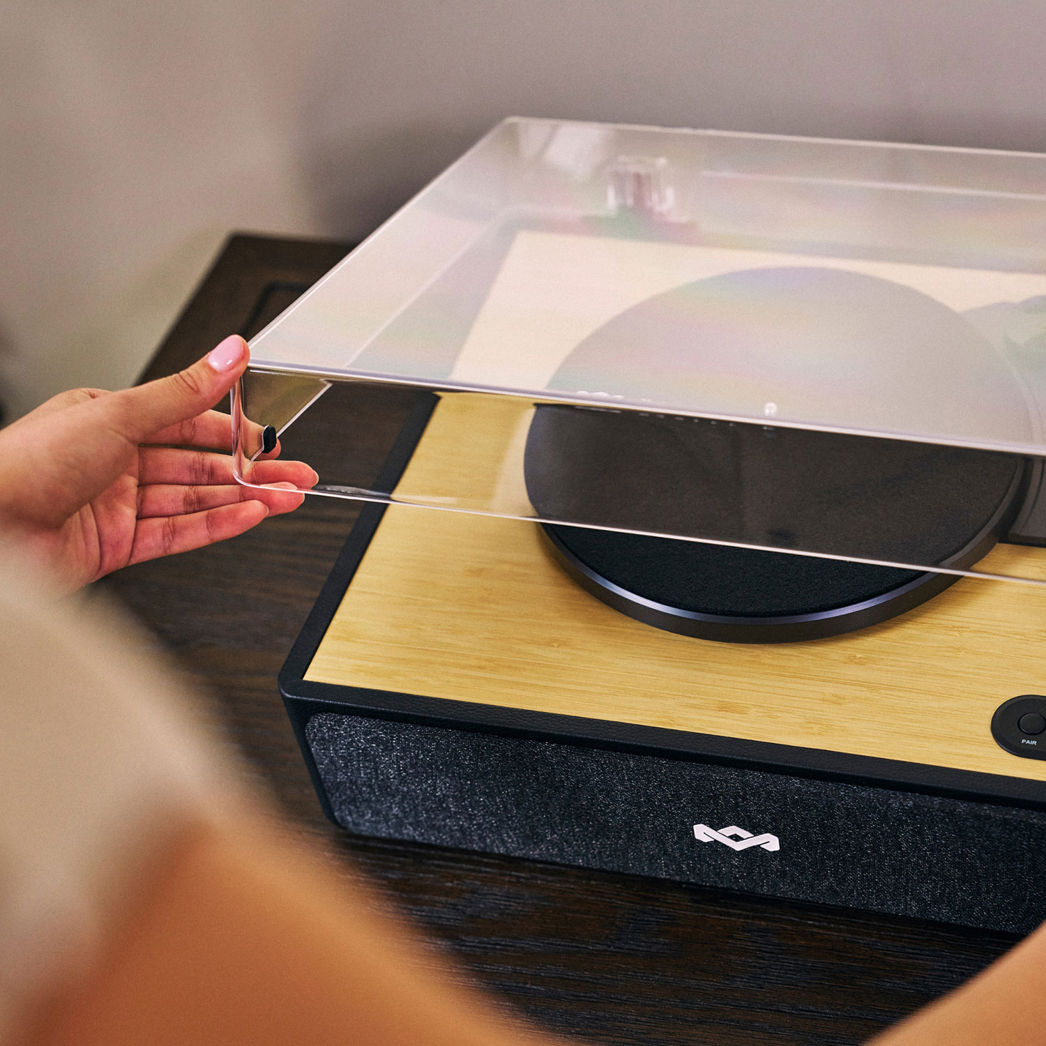 House Of Marley Rise Up Bluetooth Turntable