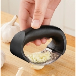 Colour: Black Handle