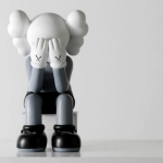 Colour: Gray Sitting-Large